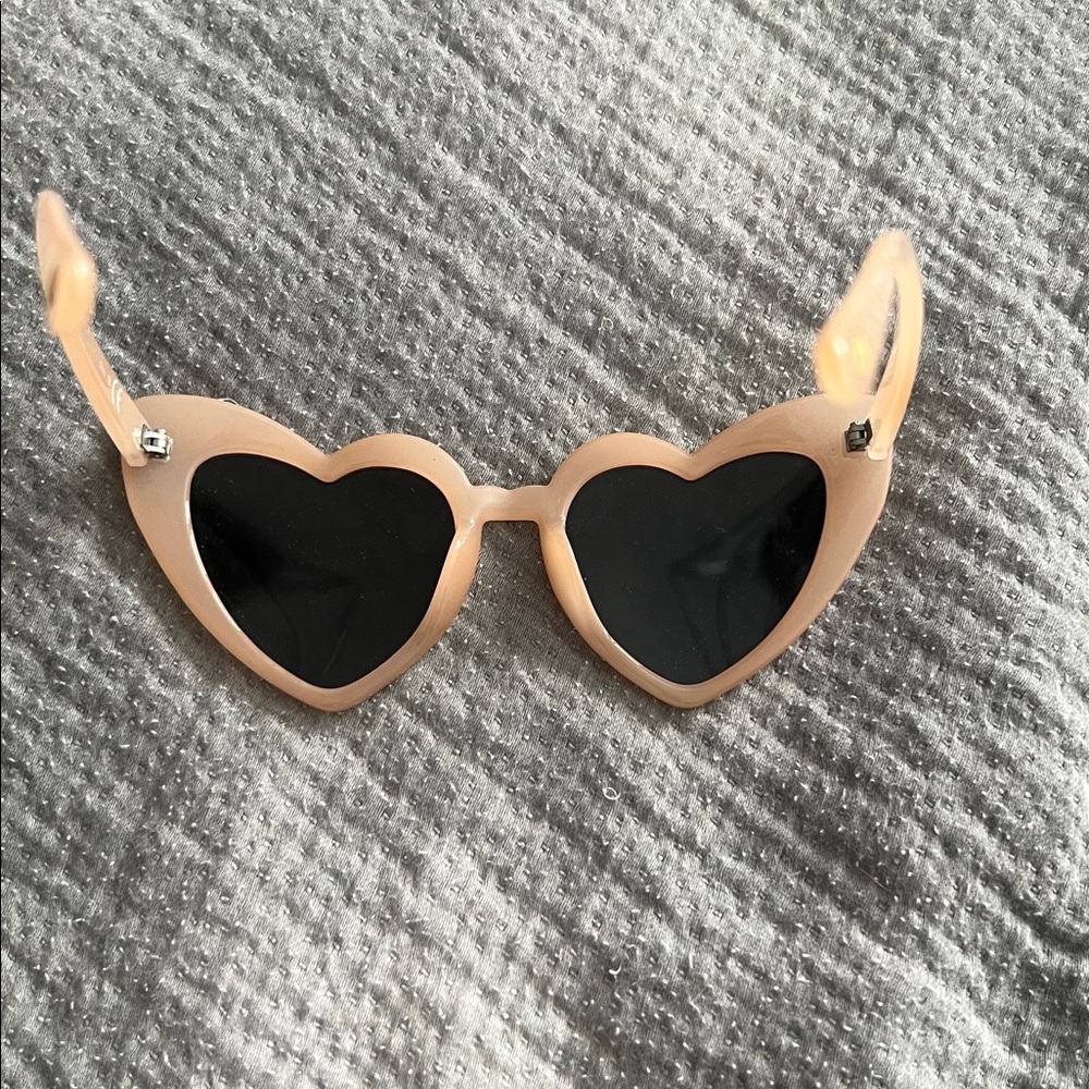 Cake Blush Colored Heart Shaped Sunglasses - Picture 2 of 6